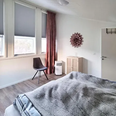 6 Person Holiday In