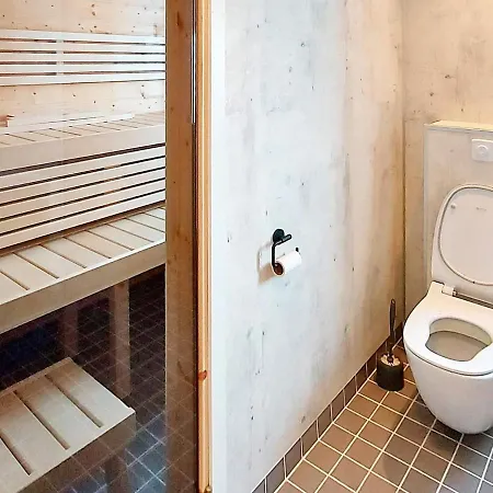 6 Person Holiday In